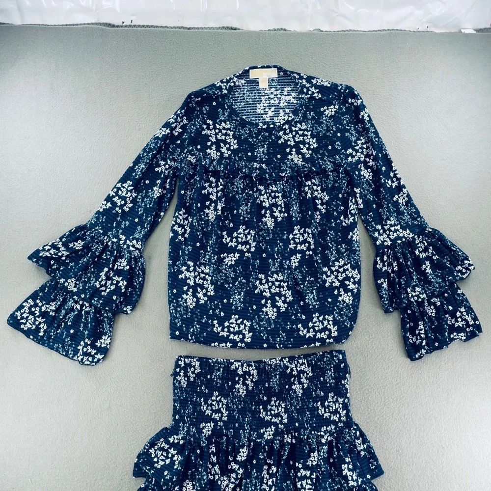 Michael Kors Women 2 Piece Floral Seersucker XS Tiered Bell Sleeve Ruffle Navy